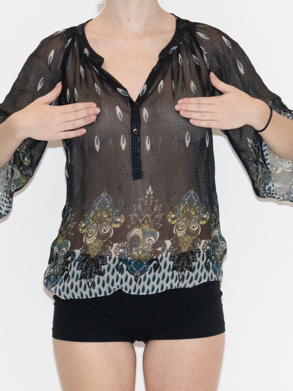 Y2k silk patterned blouse peacock print long sleeve size medium gibson
